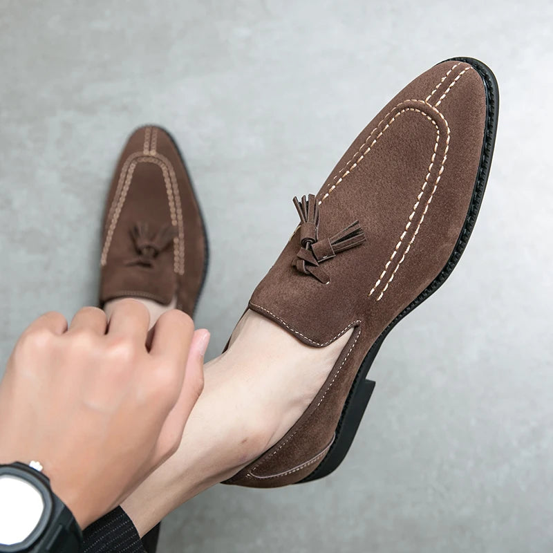 Men'S Loafers Brand Suede Leather Shoes Vintage Slip-On Classic Casual Men Driving Shoes Wedding Male Dress Shoes Tassel Pointed