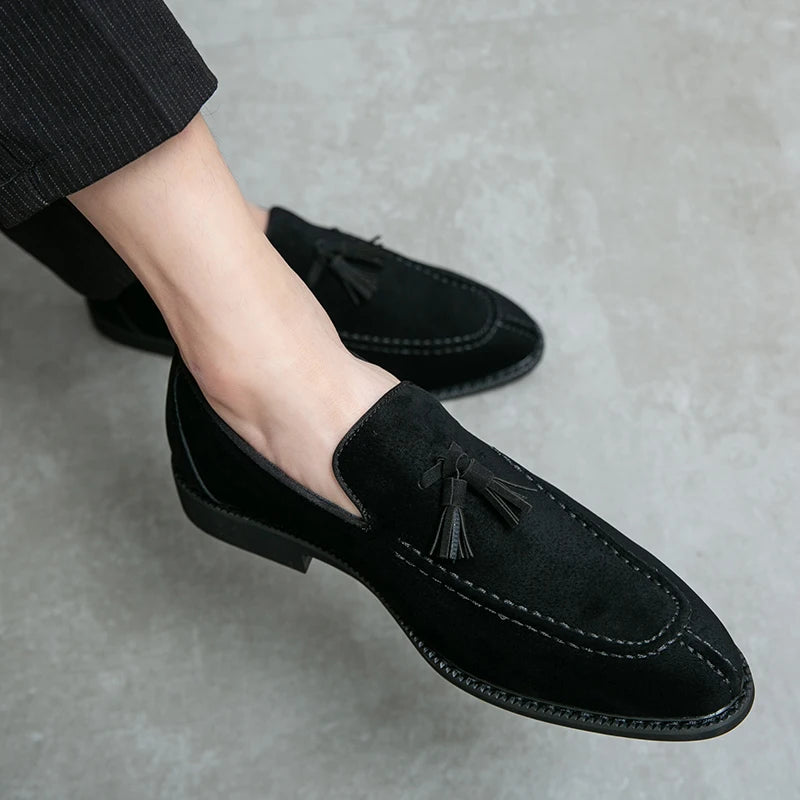 Men'S Loafers Brand Suede Leather Shoes Vintage Slip-On Classic Casual Men Driving Shoes Wedding Male Dress Shoes Tassel Pointed